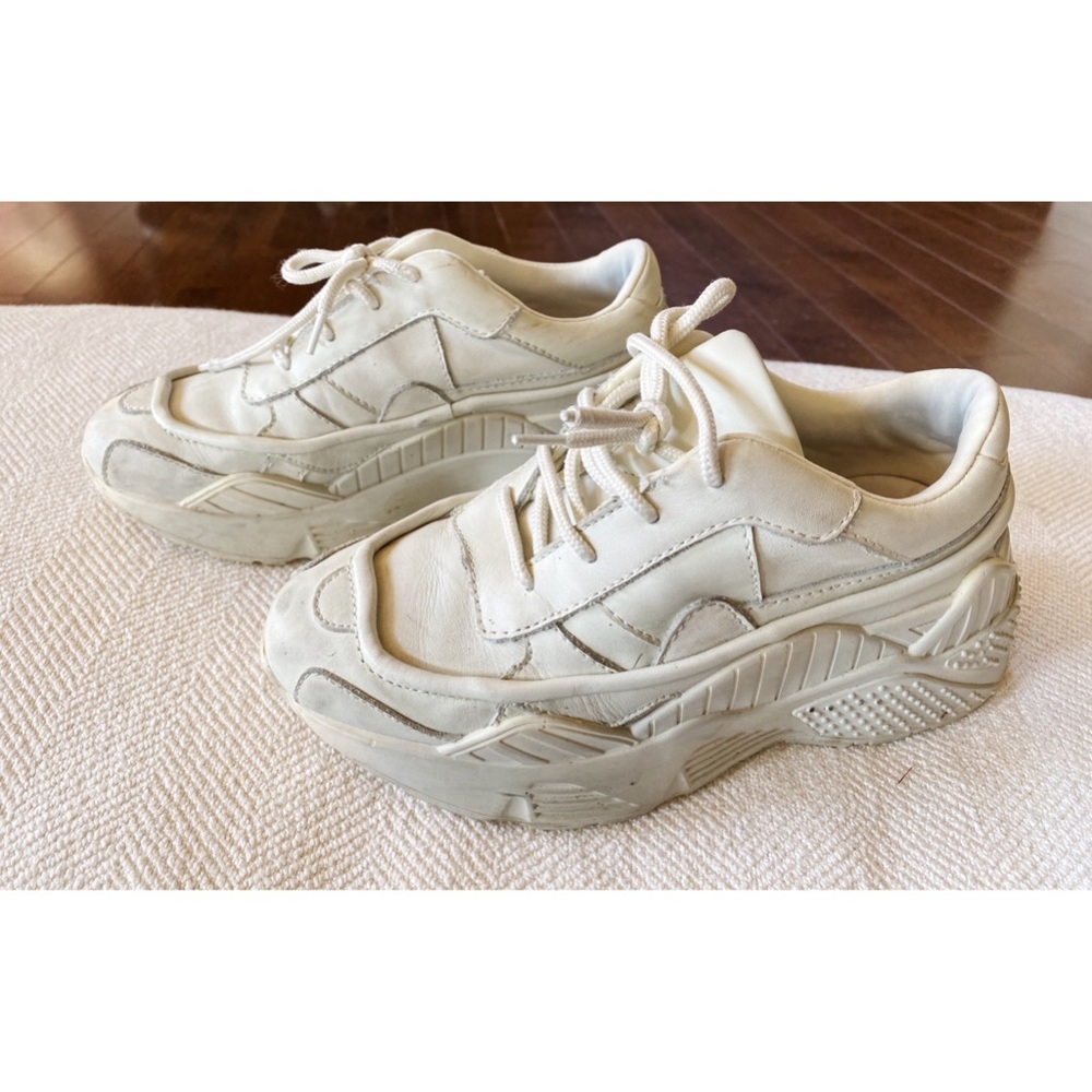 #Old daddy Sneaker